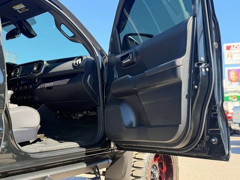 Used 2021 Toyota Tacoma TRD Sport w/ Technology Package AWD/4WD image 69