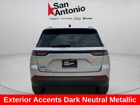 New 2026 Jeep Grand Cherokee Limited w/ Limited Altitude Package AWD/4WD image 7