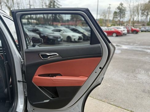 Certified 2024 Kia Sportage SX image 17