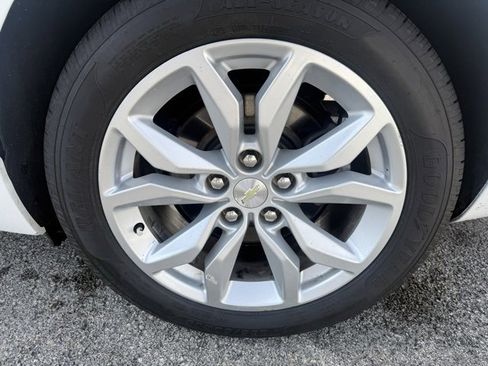 Used 2018 Chevrolet Impala LT image 10