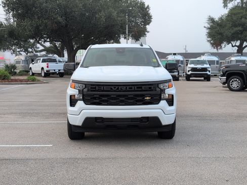 Used 2024 Chevrolet Silverado 1500 Custom image 8