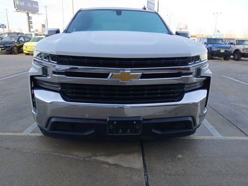 Used 2021 Chevrolet Silverado 1500 LT image 3
