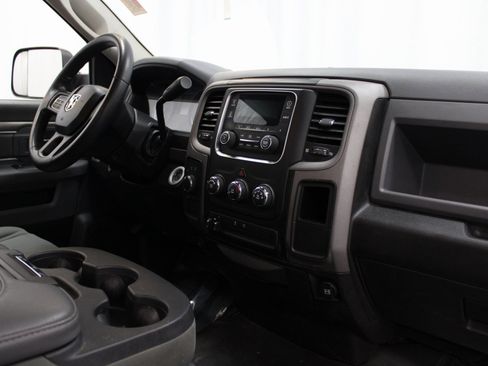 Used 2015 RAM 3500 Tradesman w/ Chrome Appearance Group image 20