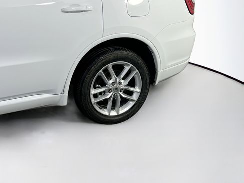 Used 2022 Dodge Durango GT image 31