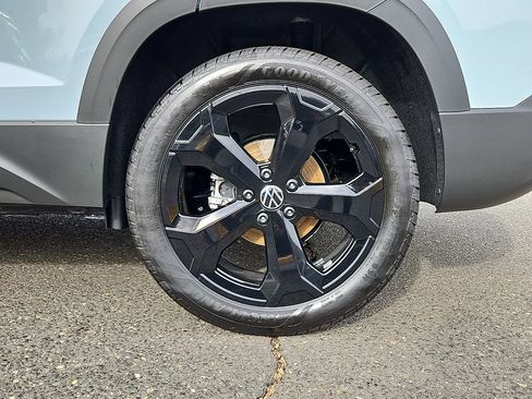 New 2026 Volkswagen Taos SE AWD/4WD image 7