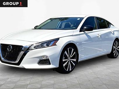 Used 2022 Nissan Altima 2.5 SR