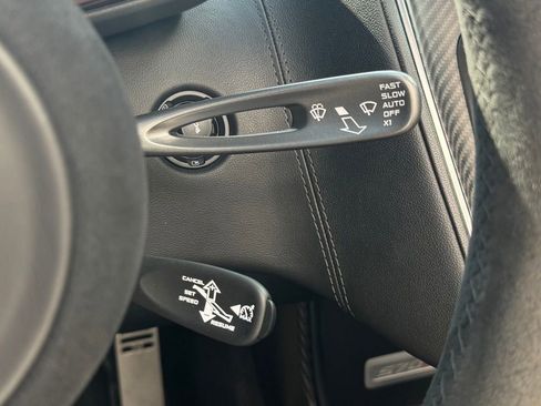 Used 2019 McLaren 570S Spider image 58