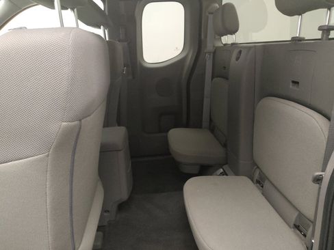 Used 2021 Nissan Frontier S RWD image 18