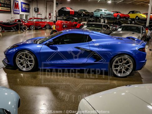 Used 2021 Chevrolet Corvette Stingray Premium Conv w/ Z51 Performance Package image 24