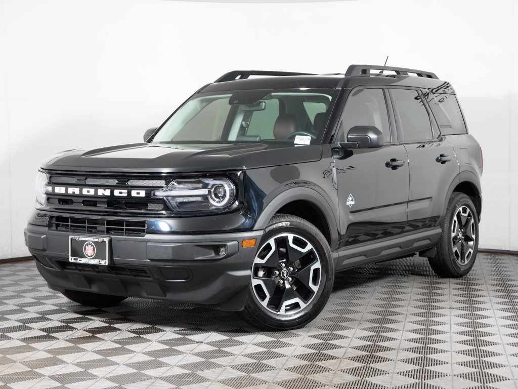 Used 2022 Ford Bronco Sport Outer Banks w/ Tech Package AWD/4WD image 1