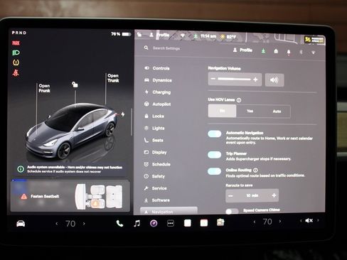 Used 2023 Tesla Model 3 Standard Range image 6