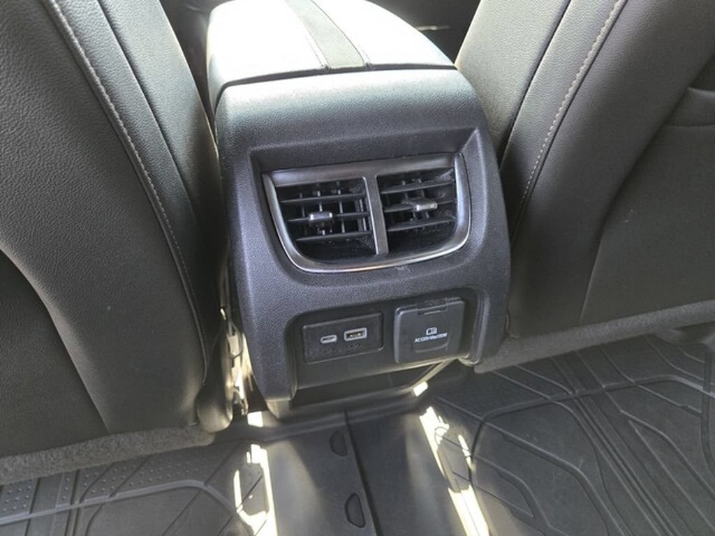 Used 2019 Chevrolet Blazer Premier w/ Sun and Wheels Package FWD image 14