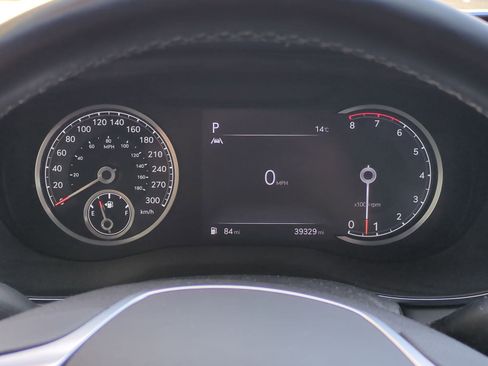 Used 2023 Genesis G70 3.3T image 21