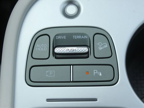 New 2026 Hyundai Ioniq 9 Calligraphy image 22