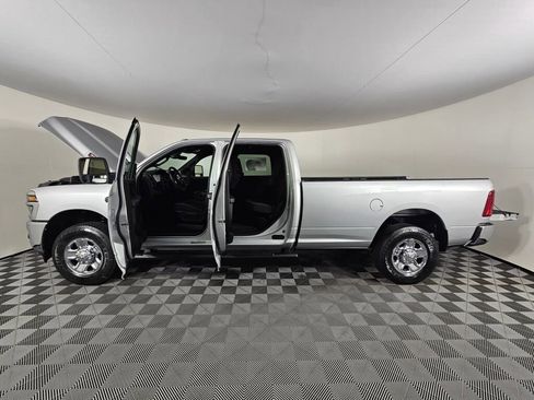 New 2026 RAM 3500 Tradesman AWD/4WD image 17