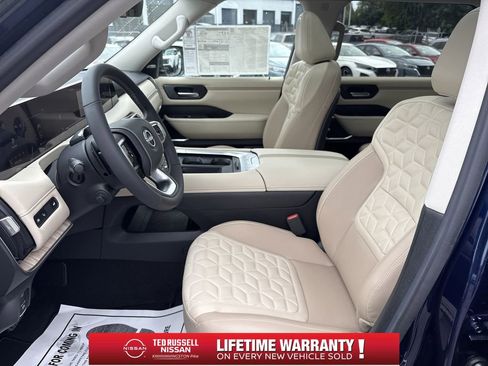 New 2025 Nissan Armada Platinum Reserve image 15