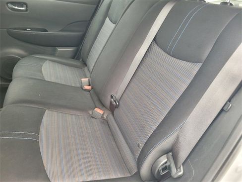 Used 2018 Nissan Leaf SV w/ SV Technology Package image 15