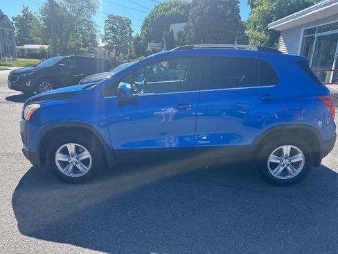 Used 2015 Chevrolet Trax LT w/ LT Plus Package AWD/4WD image 8