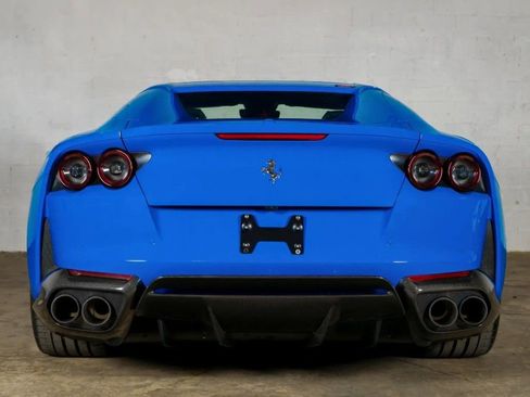 Used 2022 Ferrari 812 GTS RWD image 7