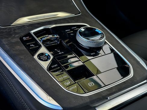 New 2026 BMW X5 M60i image 16