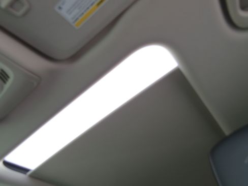 Used 2023 Buick Envision Avenir image 26