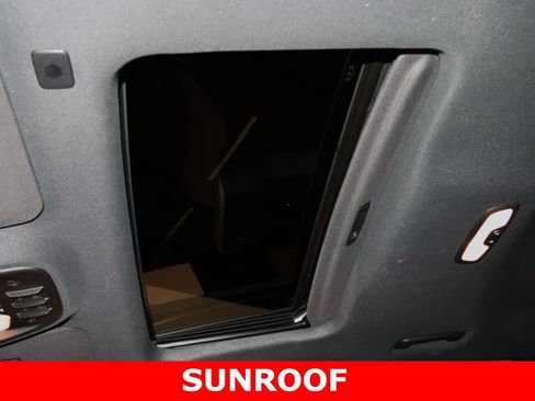 Used 2023 GMC Canyon AT4X image 18