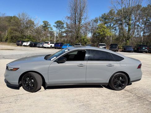 Certified 2025 Honda Accord SE image 6