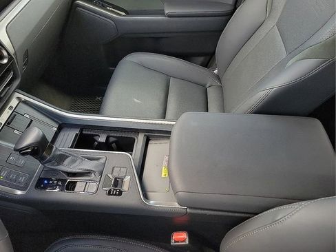 Used 2025 Lexus GX 550 AWD/4WD image 30