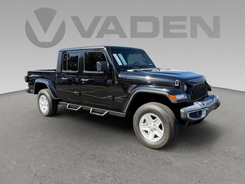 Used 2021 Jeep Gladiator Sport image 1