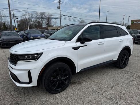 Used 2023 Kia Sorento SX image 3