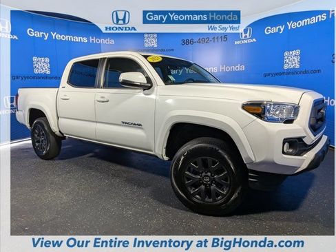 Used 2023 Toyota Tacoma SR5 w/ Technology Package AWD/4WD image 2