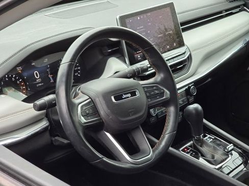 Used 2022 Jeep Compass Limited image 17