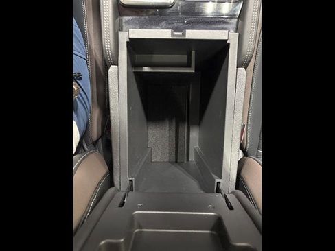 Used 2023 Nissan Pathfinder Platinum image 13