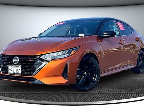 Certified 2024 Nissan Sentra SR FWD image 3
