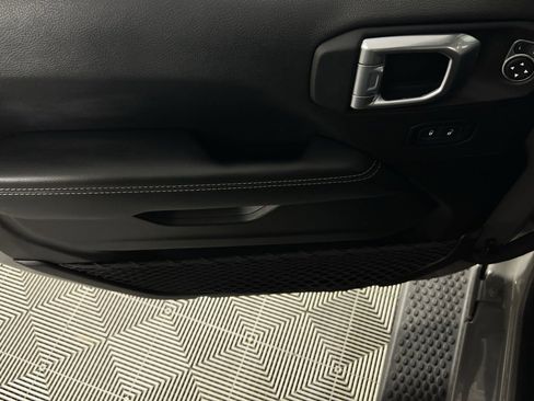 Certified 2022 Jeep Wrangler Unlimited Sahara w/ LED Lighting Group image 25