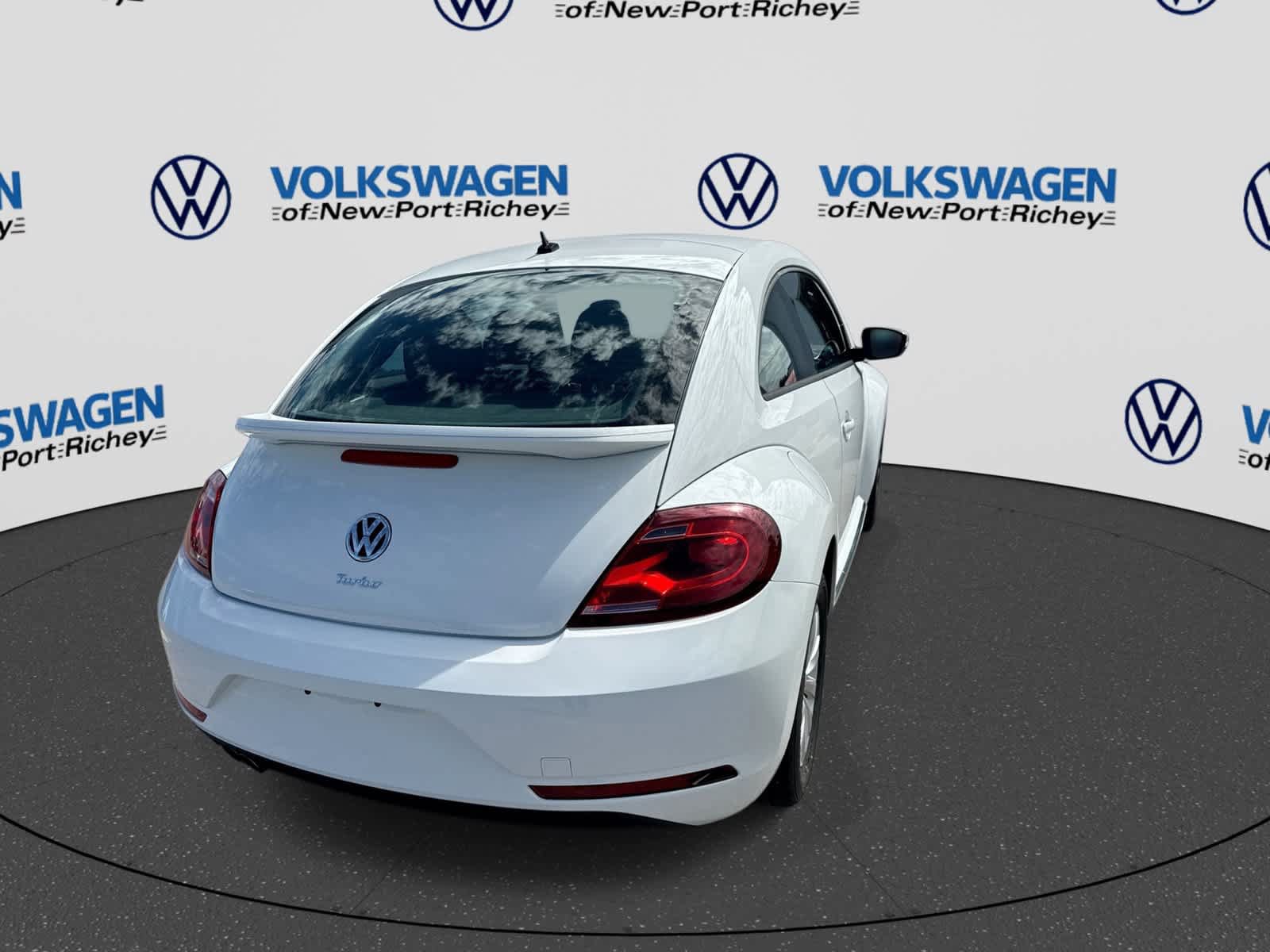 Used 2019 Volkswagen Beetle 2.0T S FWD image 14