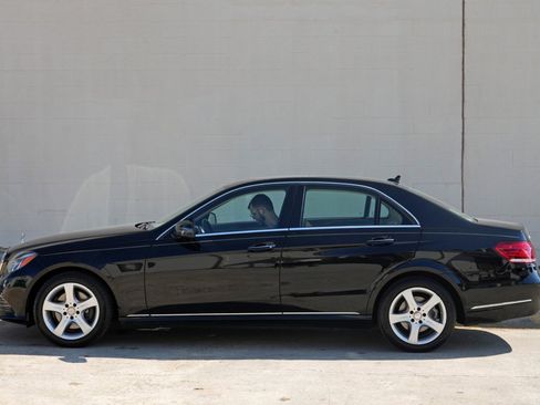 Used 2014 Mercedes-Benz E 350 4MATIC Sedan image 47