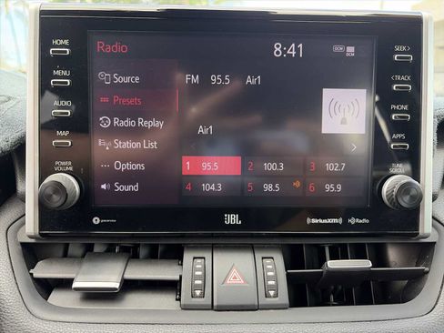 Used 2022 Toyota RAV4 Limited FWD image 12