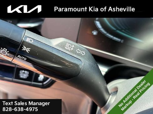 New 2026 Kia Niro LX FWD image 25