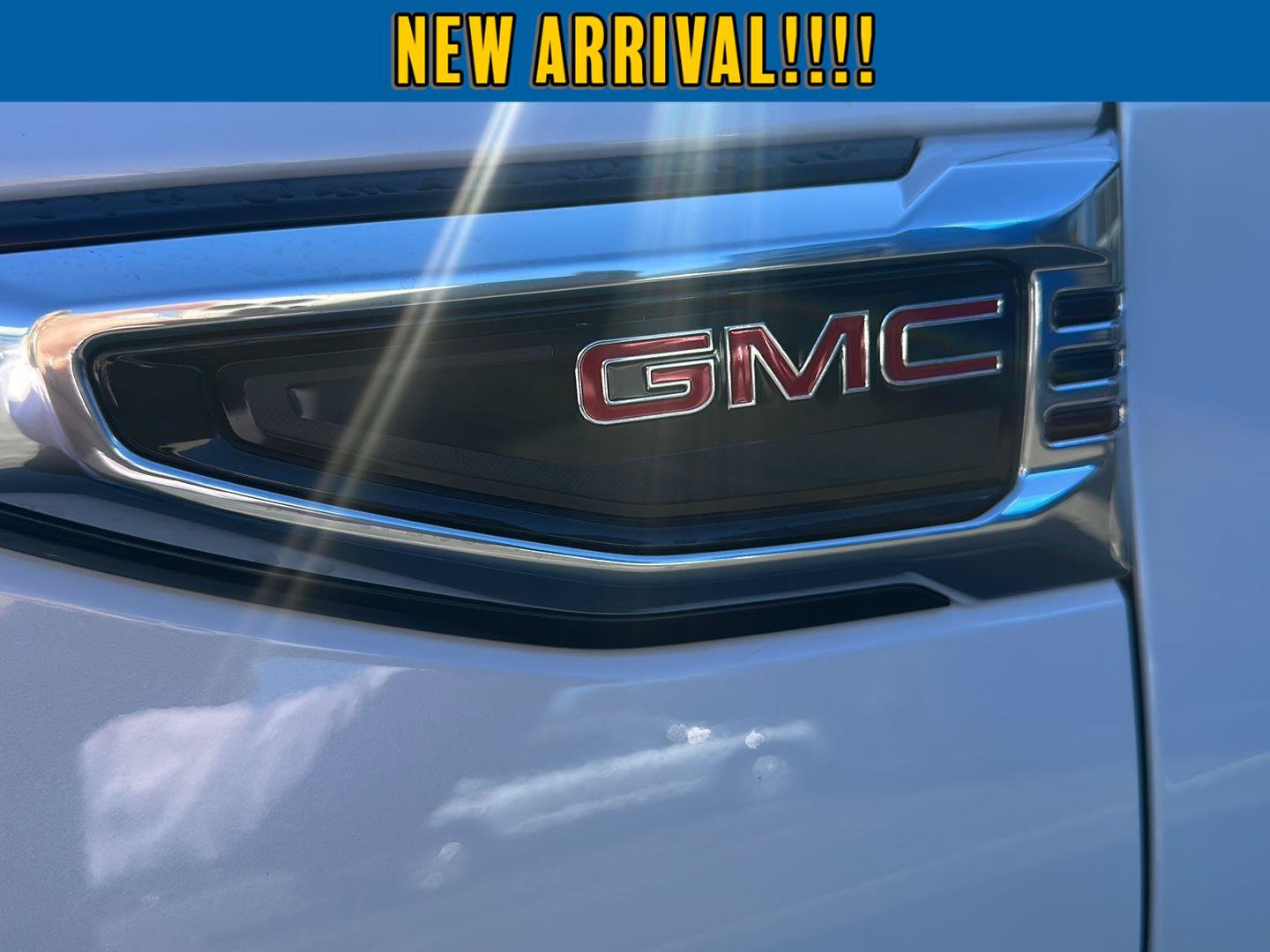 Used 2026 GMC Yukon XL Denali w/ Sun & Power Step Package AWD/4WD image 8