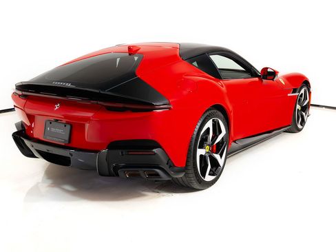 Certified 2025 Ferrari 12Cilindri image 7