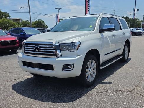 Used 2021 Toyota Sequoia Platinum AWD/4WD image 8