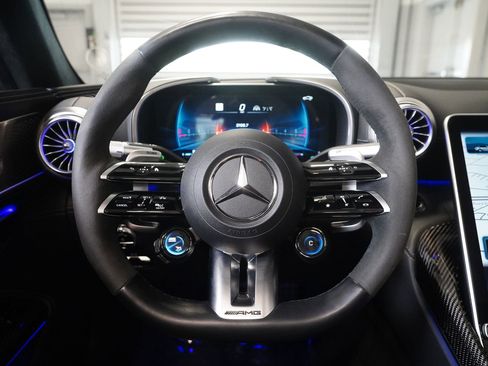Certified 2022 Mercedes-Benz SL 63 AMG 4MATIC image 18