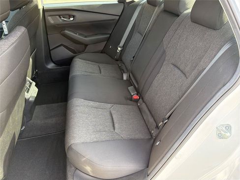 Used 2025 Honda Accord SE image 31