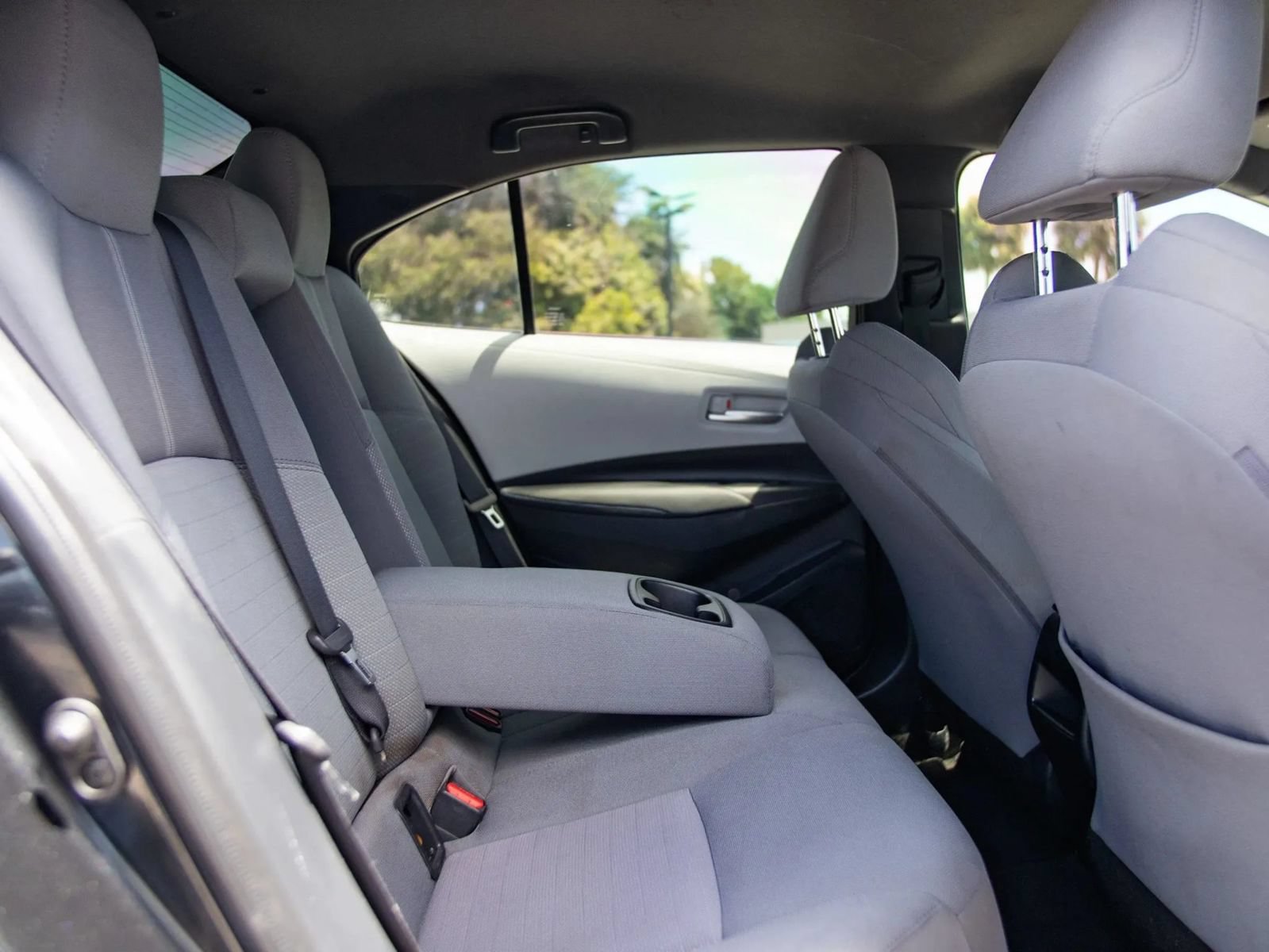Used 2021 Toyota Corolla SE FWD image 16