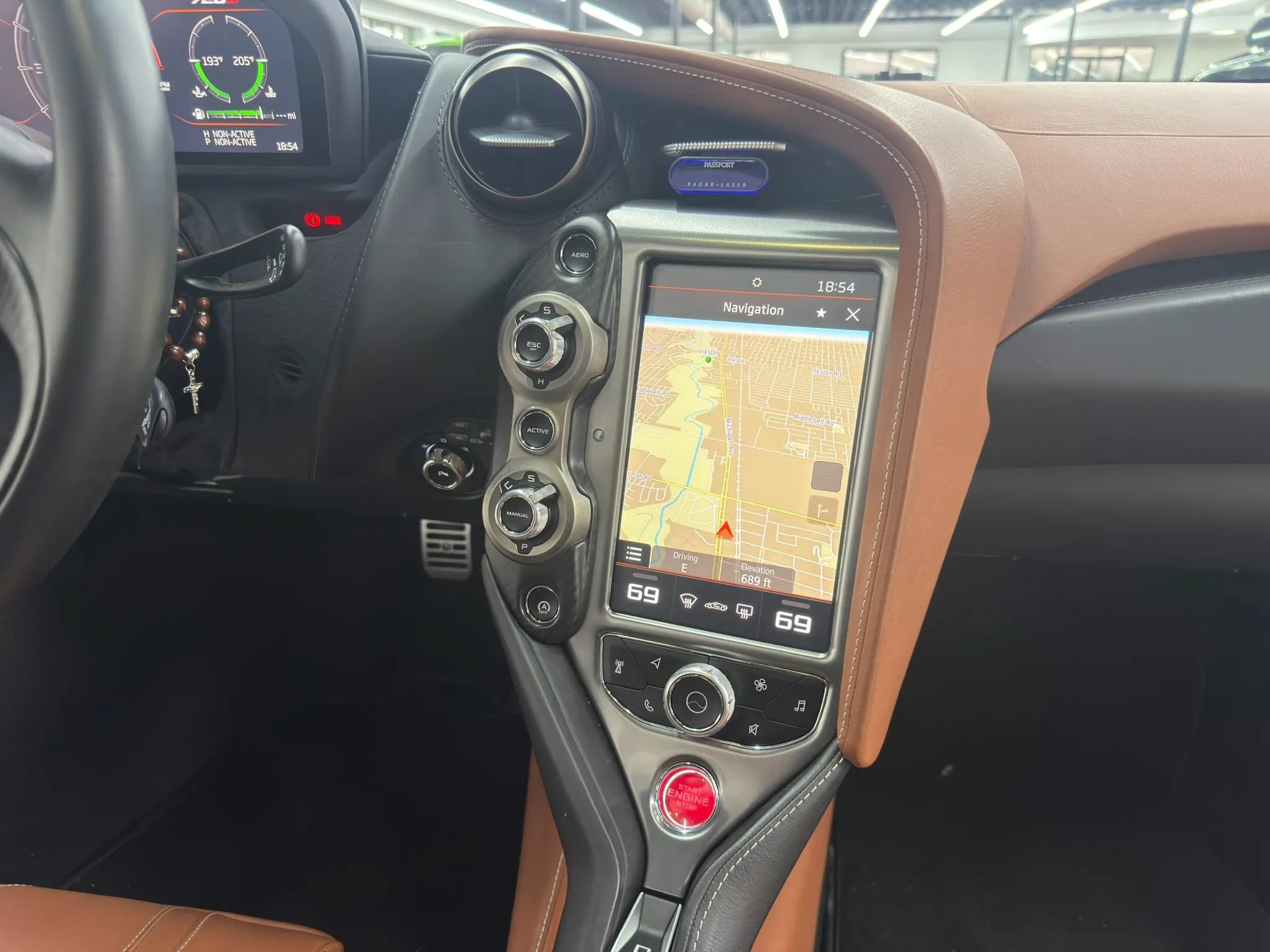 Used 2018 McLaren 720S RWD image 27