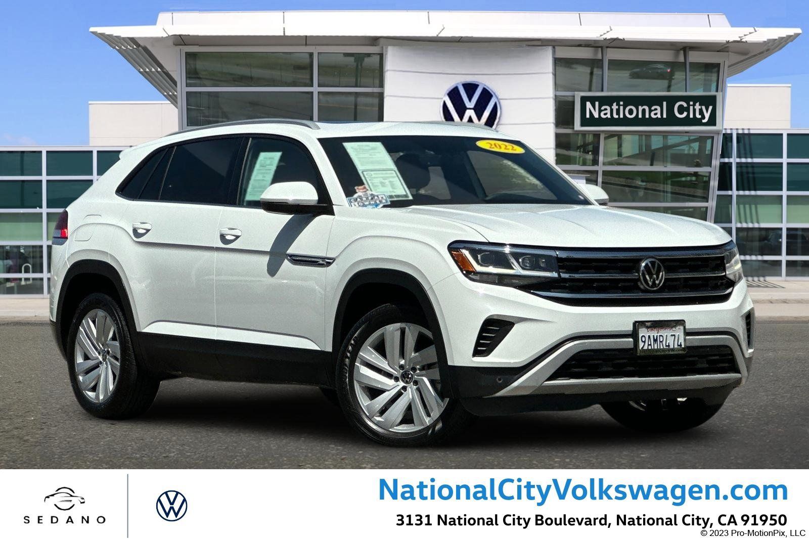 Used 2022 Volkswagen Atlas Cross Sport SE w/ Panoramic Sunroof Package FWD image 1