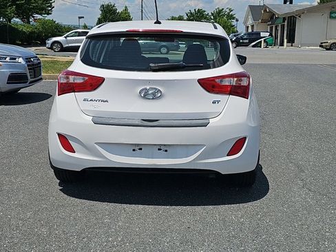 Used 2016 Hyundai Elantra GT FWD image 14