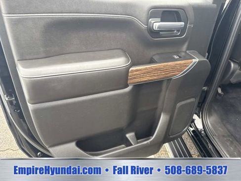 Used 2019 Chevrolet Silverado 1500 High Country w/ Safety Package II AWD/4WD image 16