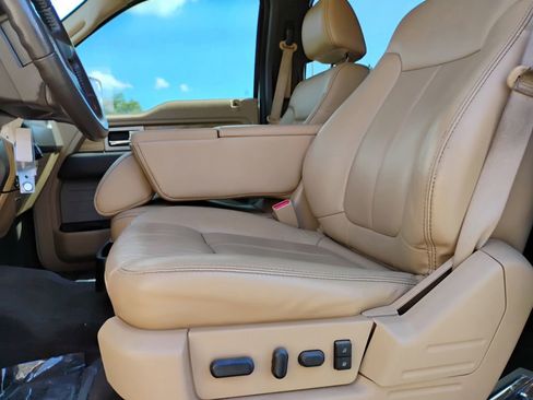 Used 2011 Ford F150 Lariat w/ Lariat Plus Pkg image 21